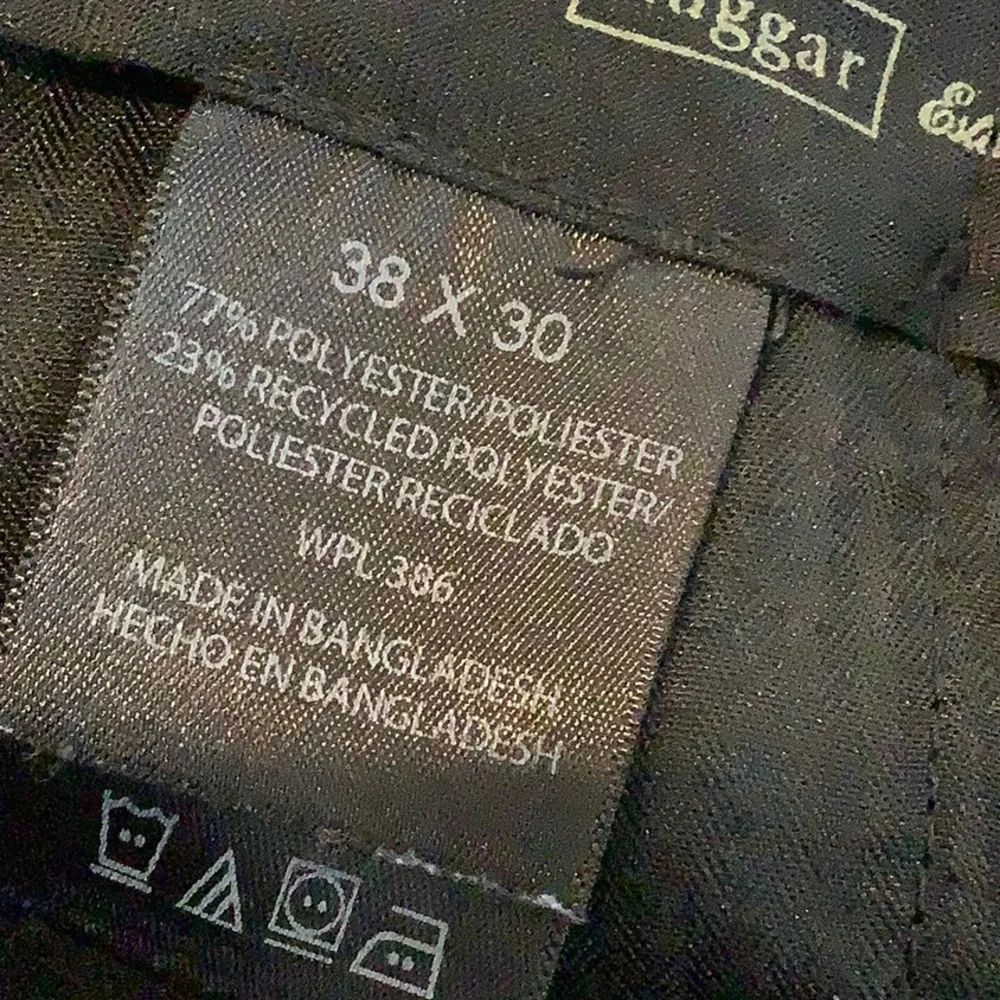 HAGGAR Men’s Black No Iron Flat Front Career Professional Formal Dress Pants 38